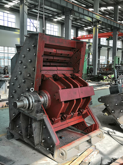 可逆式制砂機(jī)生產(chǎn)車(chē)間實(shí)拍