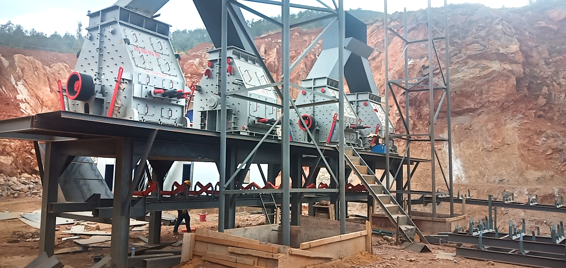 云南可逆式制砂機(jī)現(xiàn)場案例