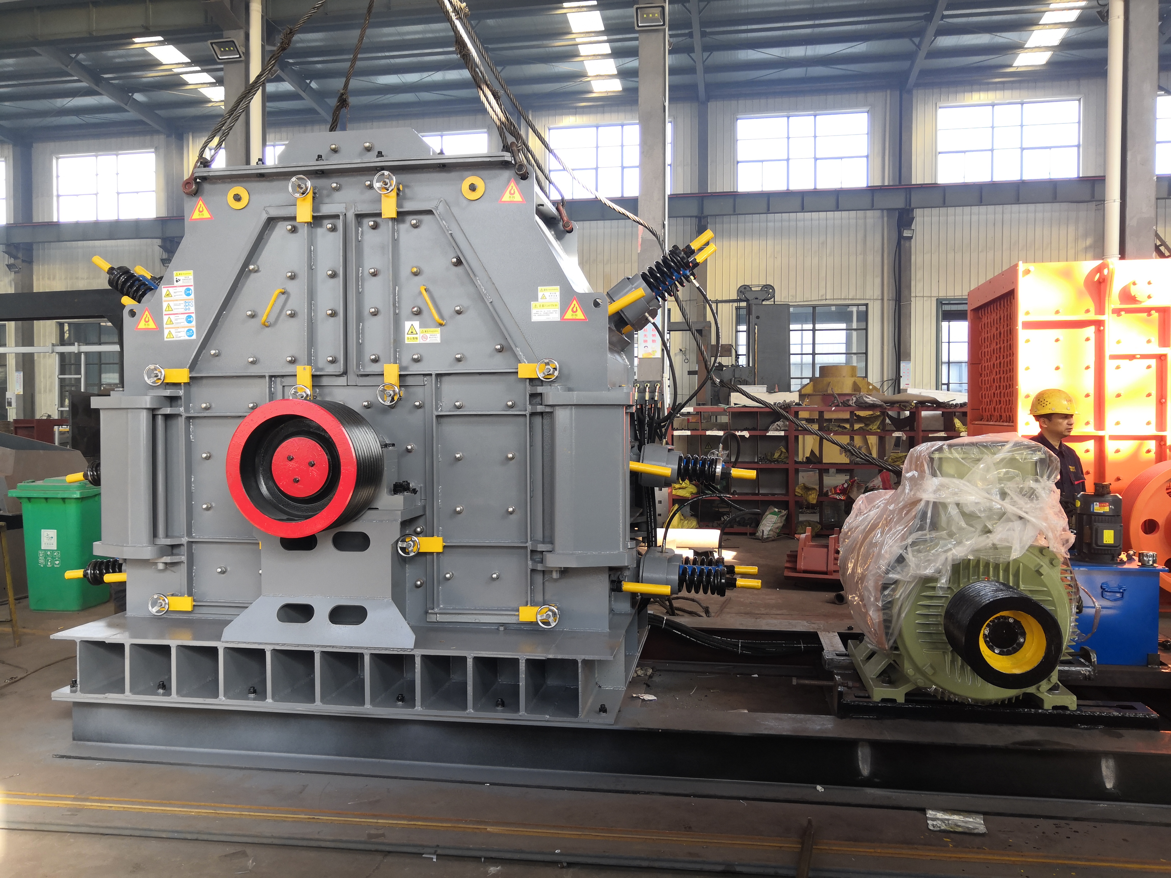 歐版MTI可逆式制砂機(jī)